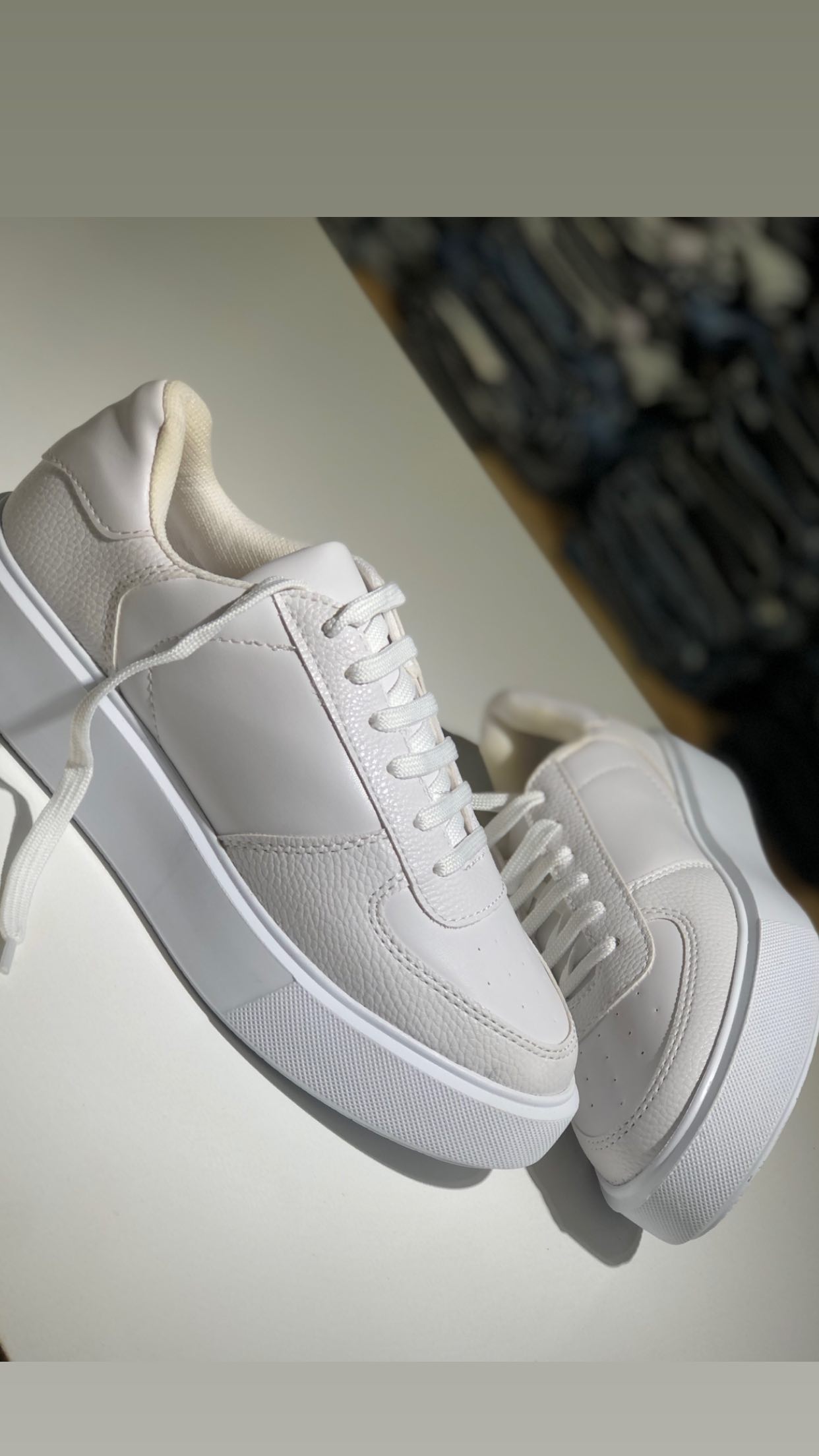 استوری هایلایت •Sneakers•